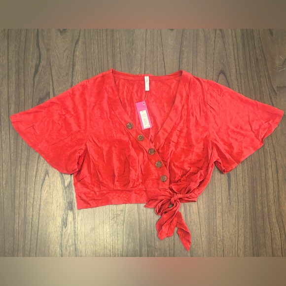Xhilaration Tops - NWT - Xhilaration Brick Button V-Neck Tie Bottom Flutter Sleeve Crop Top Size XL